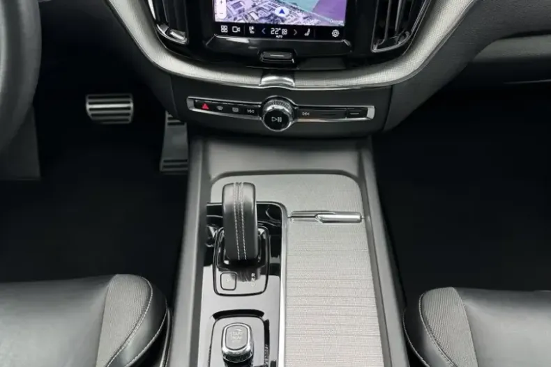 Volvo XC60 din 2022 cu 94.750 km - oferta VOL175531 - foto 14