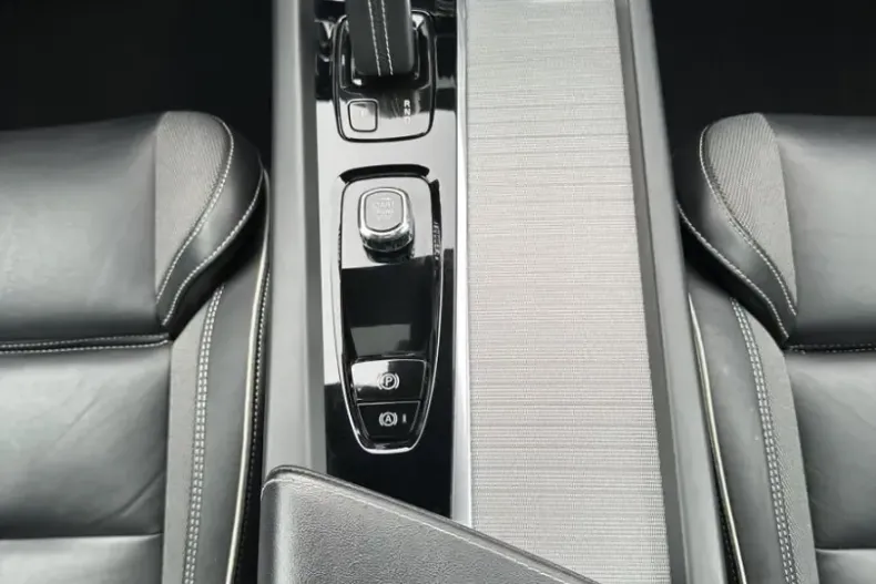 Volvo XC60 din 2022 cu 94.750 km - oferta VOL175531 - foto 15