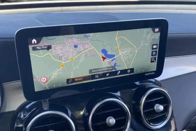 Mercedes-Benz GLC 300 din 2021 cu 29.607 km - oferta MER175540 - foto 19