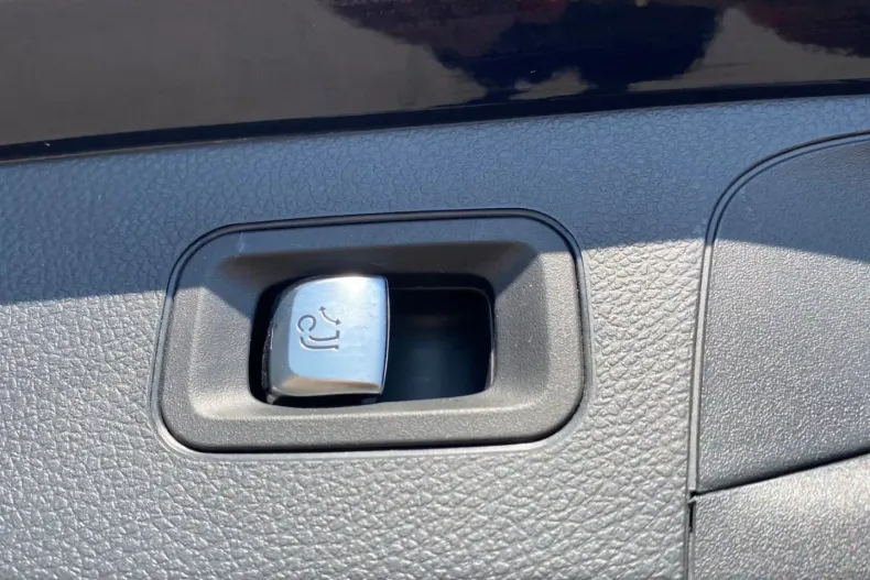 Mercedes-Benz GLC 300 din 2021 cu 29.607 km - oferta MER175540 - foto 24