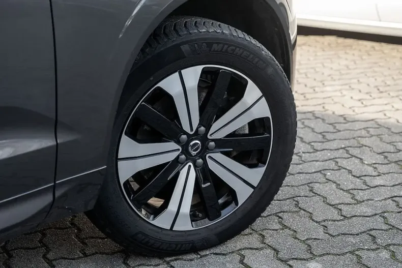 Volvo XC60 din 2022 cu 86.800 km - oferta VOL175542 - foto 5