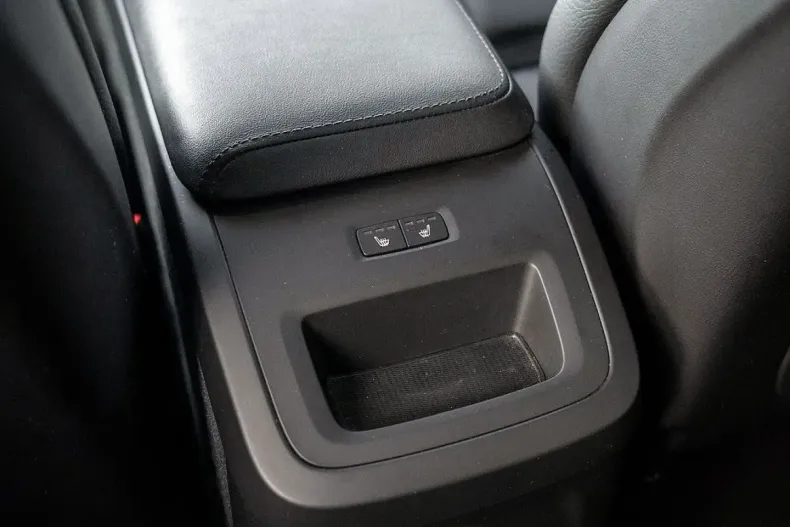 Volvo XC60 din 2022 cu 86.800 km - oferta VOL175542 - foto 8