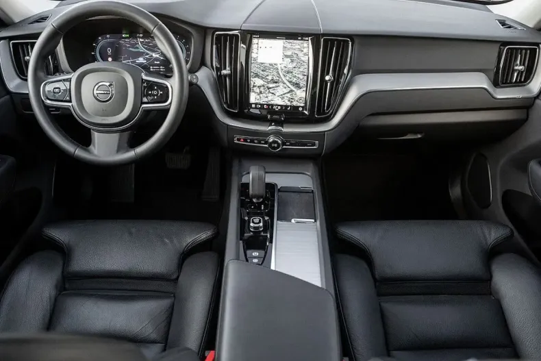 Volvo XC60 din 2022 cu 86.800 km - oferta VOL175542 - foto 9