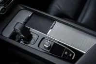 Volvo XC60 din 2022 cu 86.800 km - oferta VOL175542 - foto 17