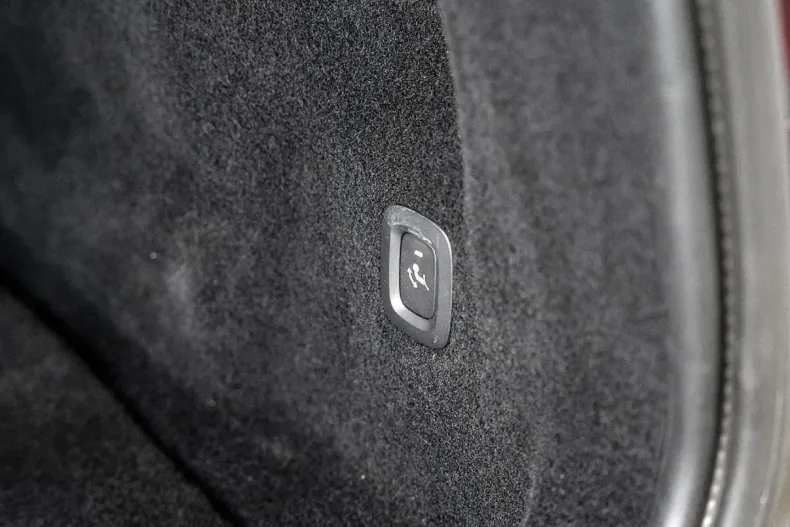 Volvo XC60 din 2022 cu 86.800 km - oferta VOL175542 - foto 25