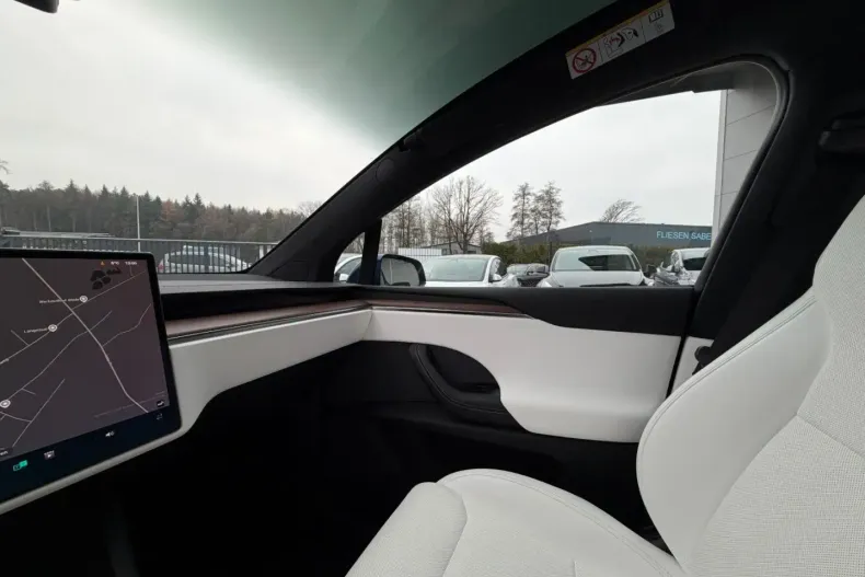 Tesla Model X din 2023 cu 43.999 km - oferta TES175563 - foto 15