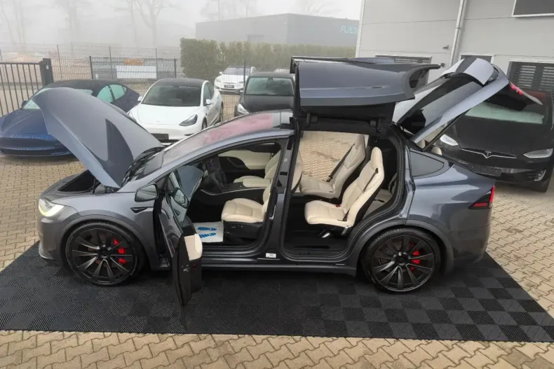Tesla Model X din 2023 cu 52.005 km - oferta TES175565 - foto 2