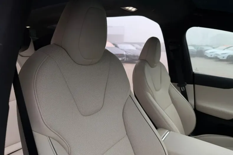 Tesla Model X din 2023 cu 52.005 km - oferta TES175565 - foto 23