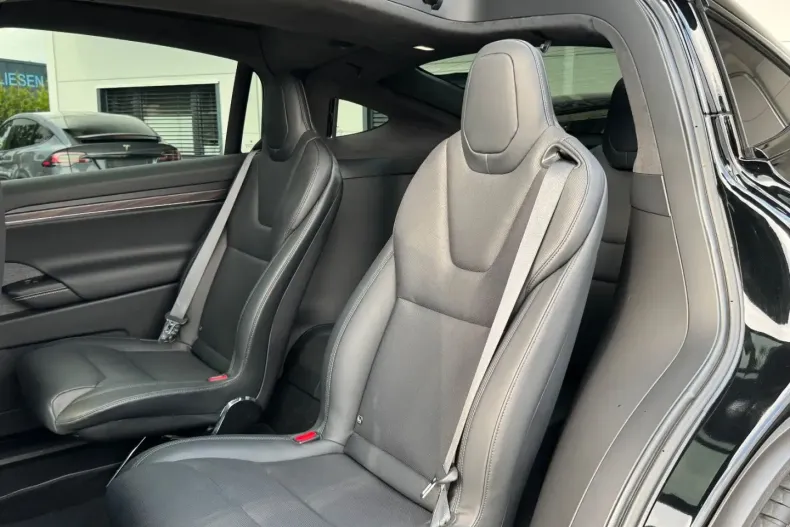 Tesla Model X din 2023 cu 70.010 km - oferta TES175568 - foto 22