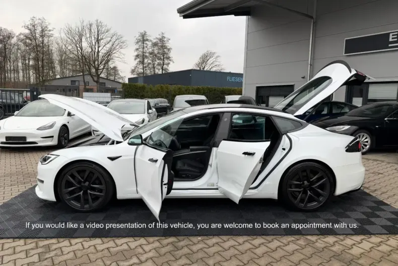 Tesla Model S din 2022 cu 70.666 km - oferta TES175583 - foto 2