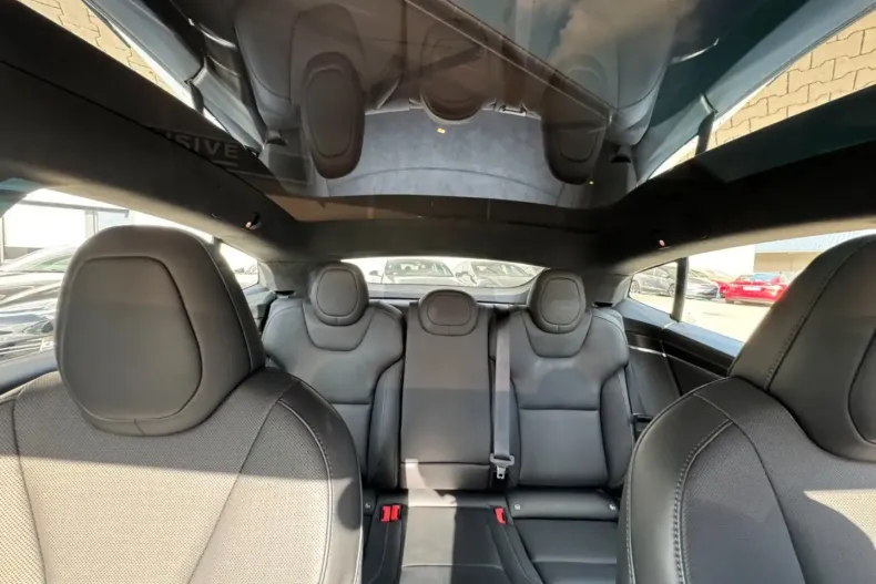 Tesla Model S din 2022 cu 70.666 km - oferta TES175583 - foto 19