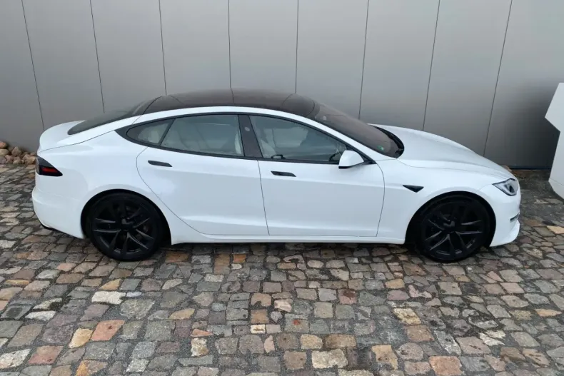 Tesla Model S din 2023 cu 39.999 km - oferta TES175585 - foto 4
