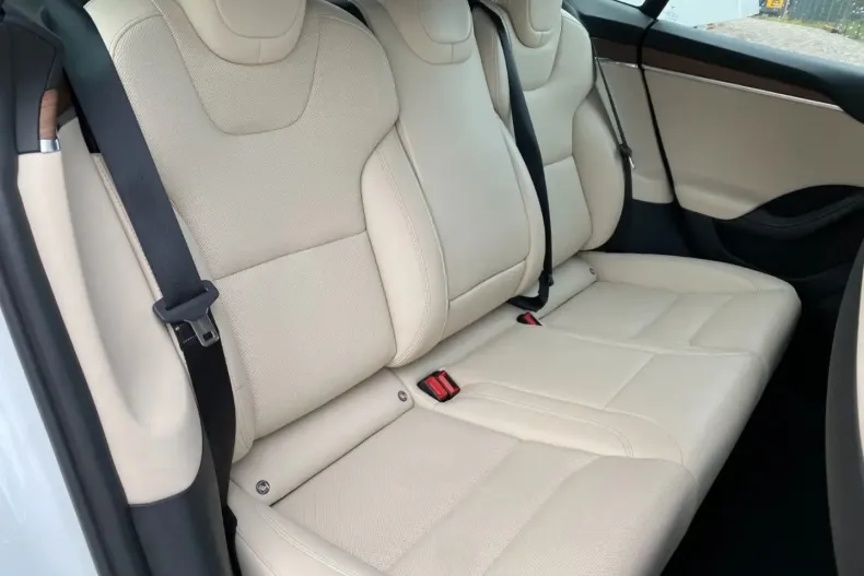 Tesla Model S din 2023 cu 39.999 km - oferta TES175585 - foto 21