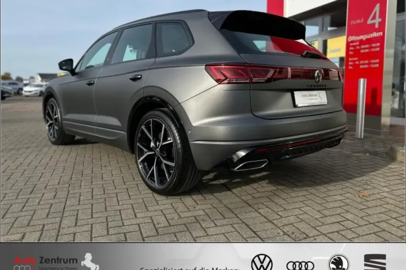 Volkswagen Touareg din 2025 cu 9.986 km - oferta VOL175600 - foto 3