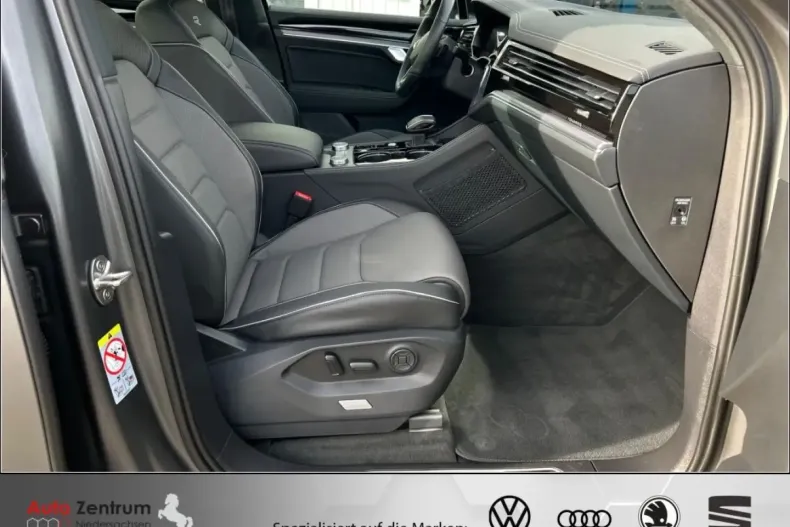 Volkswagen Touareg din 2025 cu 9.986 km - oferta VOL175600 - foto 16