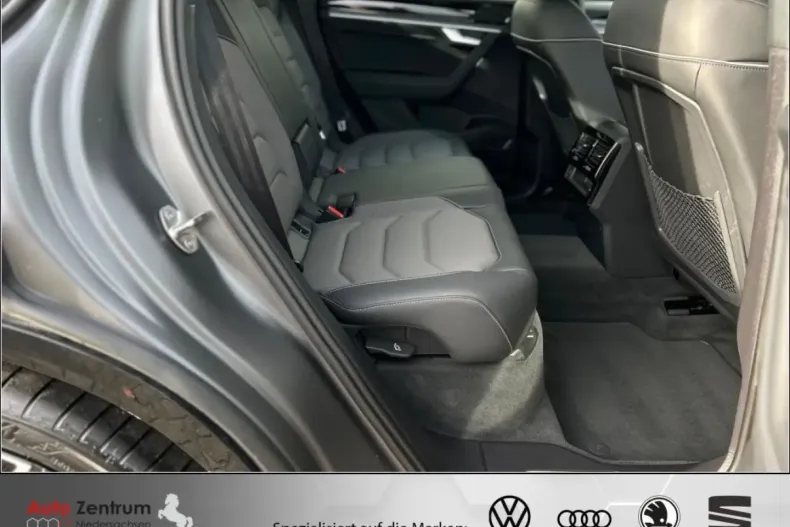 Volkswagen Touareg din 2025 cu 9.986 km - oferta VOL175600 - foto 17