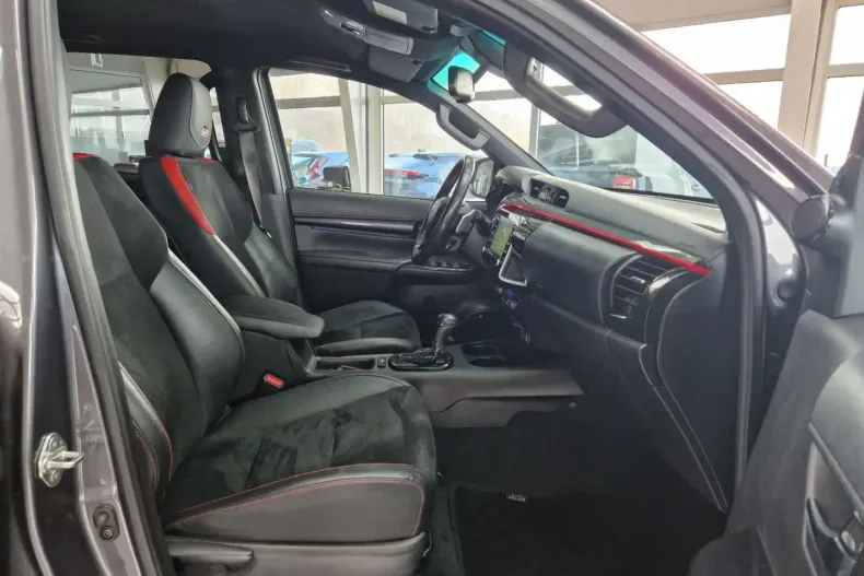 Toyota Hilux din 2023 cu 65.422 km - oferta TOY175608 - foto 5