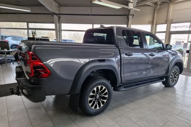 Toyota Hilux din 2023 cu 65.422 km - oferta TOY175608 - foto 7
