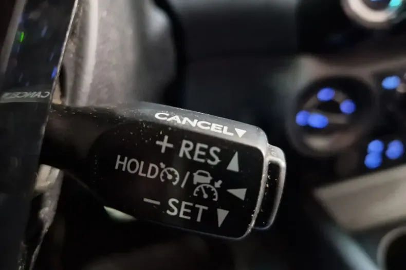 Toyota Hilux din 2023 cu 65.422 km - oferta TOY175608 - foto 21