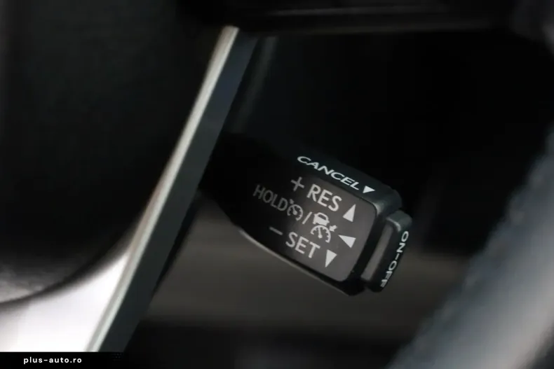 Toyota Hilux din 2024 cu 55.735 km - oferta TOY175610 - foto 19