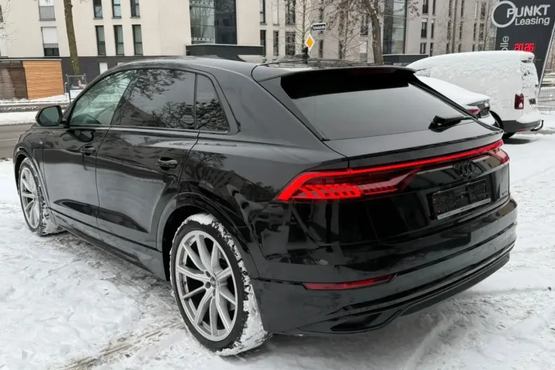 Audi Q8 din 2022 cu 79.490 km - oferta AUD175612 - foto 4