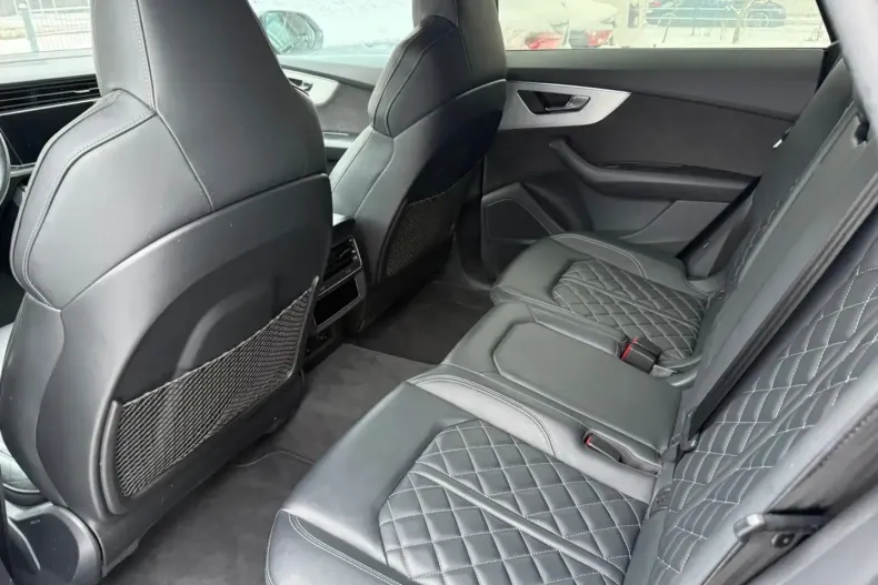 Audi Q8 din 2022 cu 79.490 km - oferta AUD175612 - foto 9