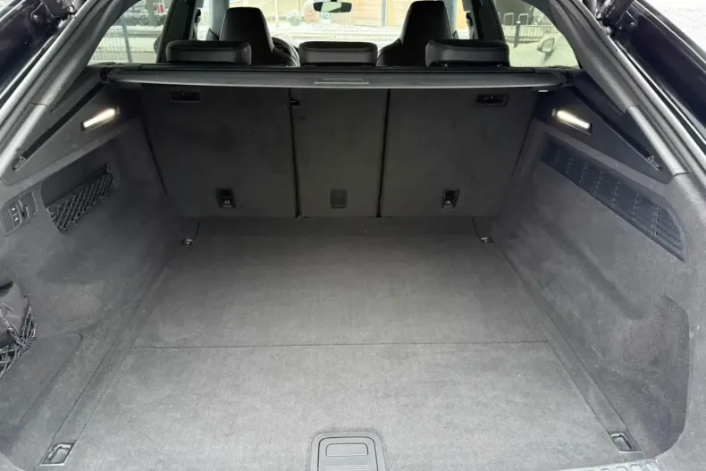 Audi Q8 din 2022 cu 79.490 km - oferta AUD175612 - foto 13