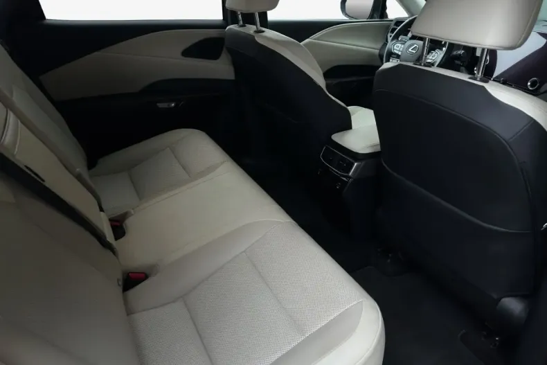 Lexus RX 350 din 2023 cu 64.000 km - oferta LEX175615 - foto 14