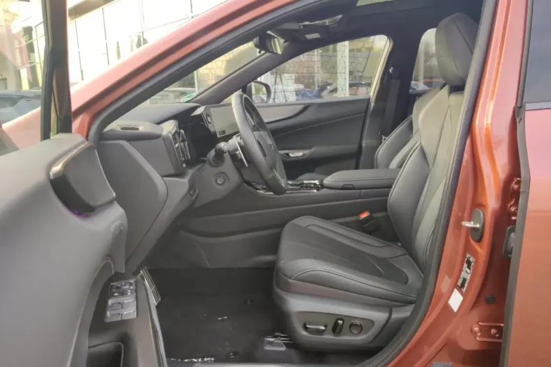 Lexus NX 450h din 2024 cu 15.000 km - oferta LEX175616 - foto 9