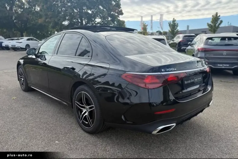 Mercedes-Benz E 300 din 2023 cu 61.609 km - oferta MER175617 - foto 6