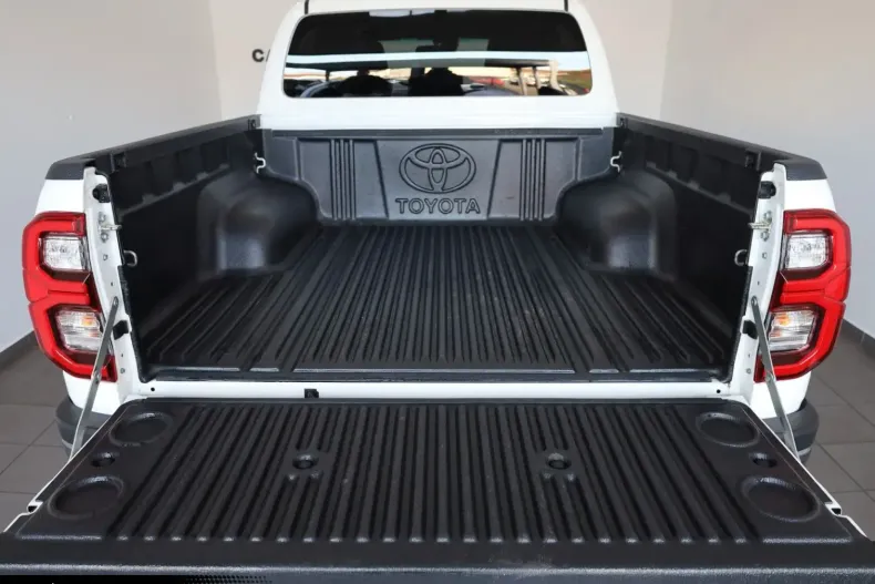 Toyota Hilux din 2023 cu 34.170 km - oferta TOY175623 - foto 23