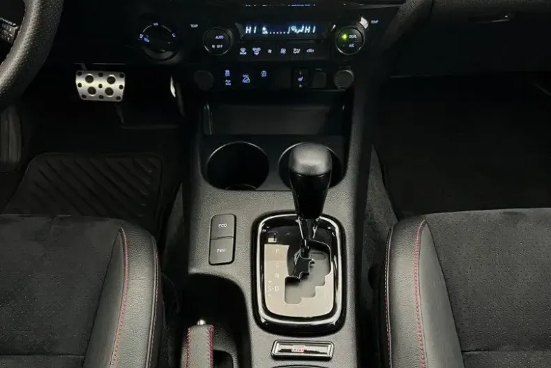 Toyota Hilux din 2024 cu 23.000 km - oferta TOY175624 - foto 14