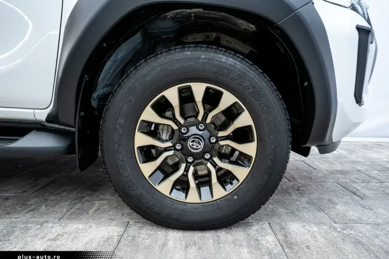 Toyota Hilux din 2024 cu 23.000 km - oferta TOY175624 - foto 28
