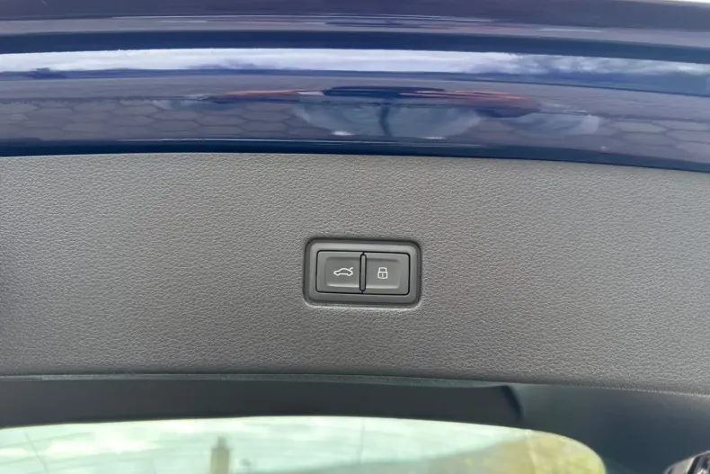 Audi Q8 din 2022 cu 84.635 km - oferta AUD175625 - foto 14