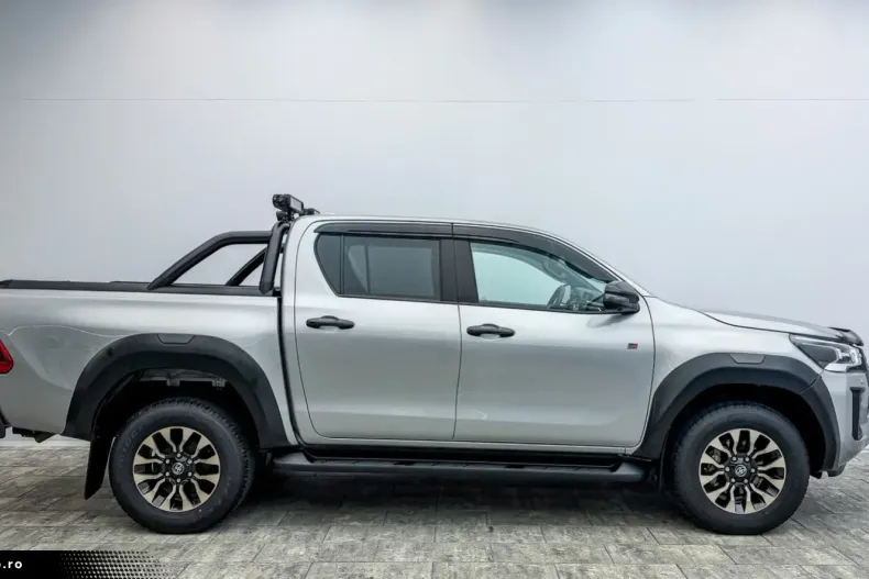 Toyota Hilux din 2024 cu 45.000 km - oferta TOY175626 - foto 4