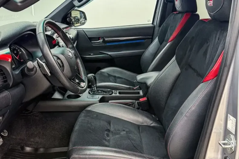 Toyota Hilux din 2024 cu 45.000 km - oferta TOY175626 - foto 16