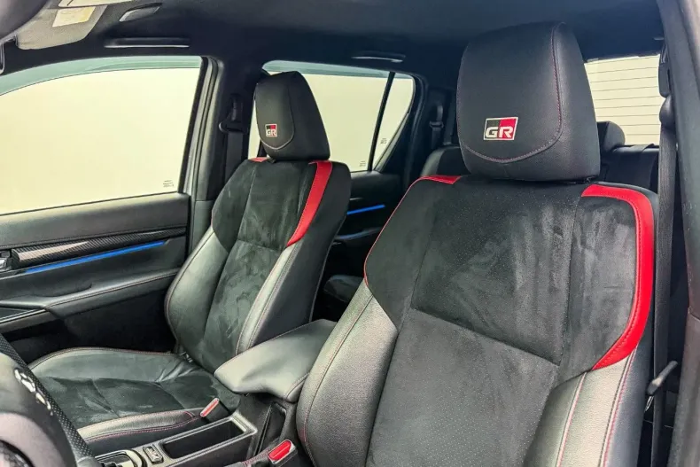 Toyota Hilux din 2024 cu 45.000 km - oferta TOY175626 - foto 17