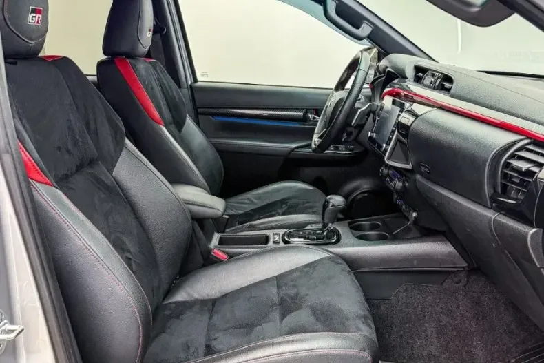 Toyota Hilux din 2024 cu 45.000 km - oferta TOY175626 - foto 19