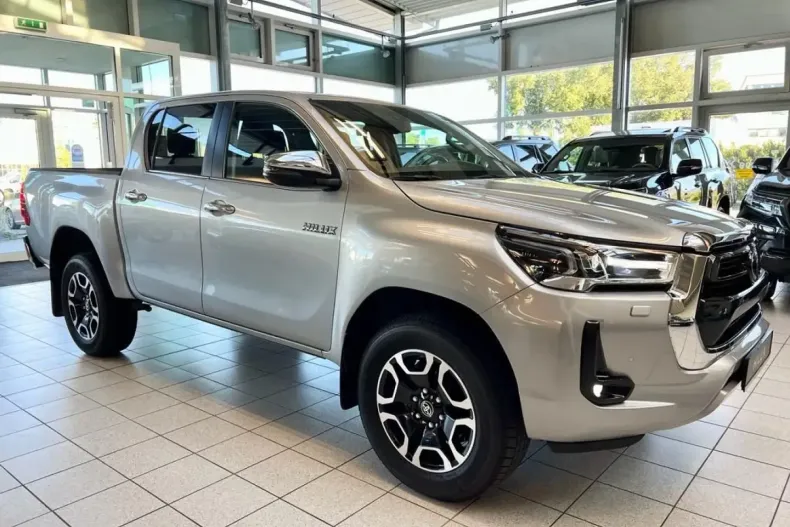 Toyota Hilux din 2023 cu 41.275 km - oferta TOY175629 - foto 4