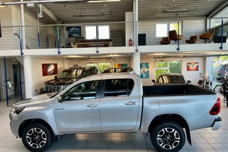 Toyota Hilux din 2023 cu 41.275 km - oferta TOY175629 - foto 5