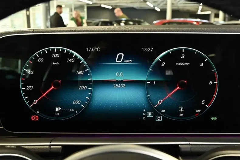 Mercedes-Benz GLE 400 din 2024 cu 25.500 km - oferta MER175633 - foto 13