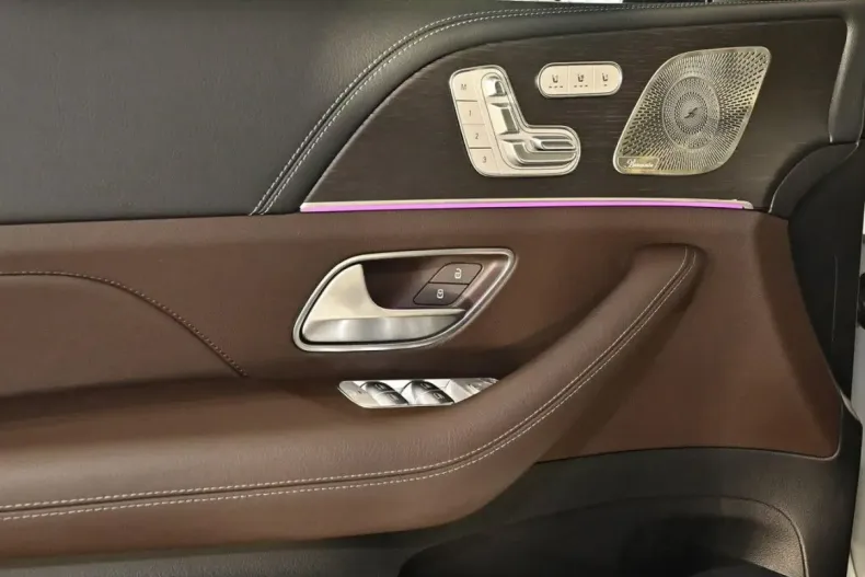 Mercedes-Benz GLE 400 din 2024 cu 25.500 km - oferta MER175633 - foto 19