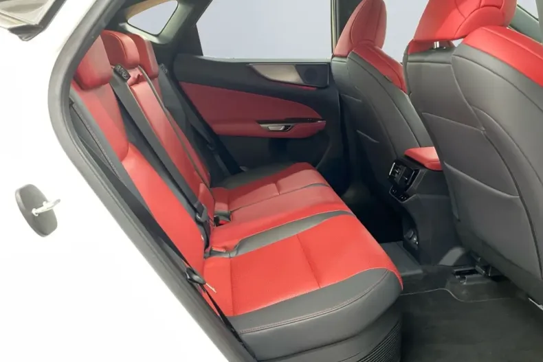 Lexus NX 450h din 2024 cu 25.164 km - oferta LEX175638 - foto 18