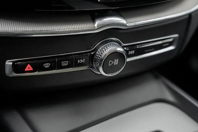 Volvo XC60 din 2022 cu 73.300 km - oferta VOL175653 - foto 18