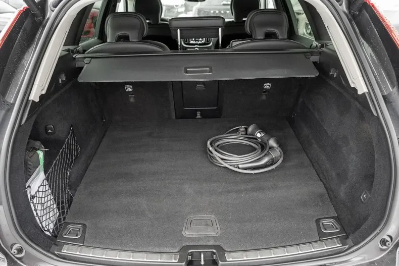 Volvo XC60 din 2022 cu 73.300 km - oferta VOL175653 - foto 26