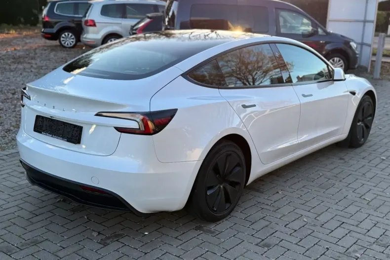 Tesla Model 3 din 2023 cu 47.000 km - oferta TES175671 - foto 7