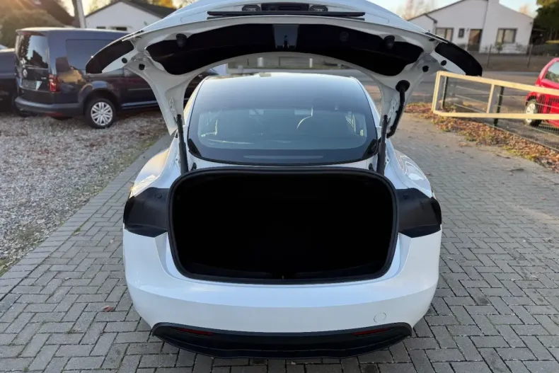 Tesla Model 3 din 2023 cu 47.000 km - oferta TES175671 - foto 16