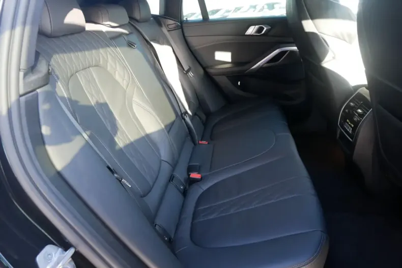 BMW X6 din 2022 cu 50.850 km - oferta BMW175687 - foto 13