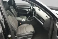 Volkswagen Touareg din 2022 cu 71.783 km - oferta VOL175694 - foto 3