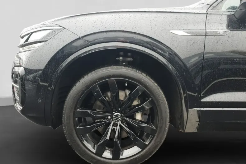 Volkswagen Touareg din 2022 cu 71.783 km - oferta VOL175694 - foto 7